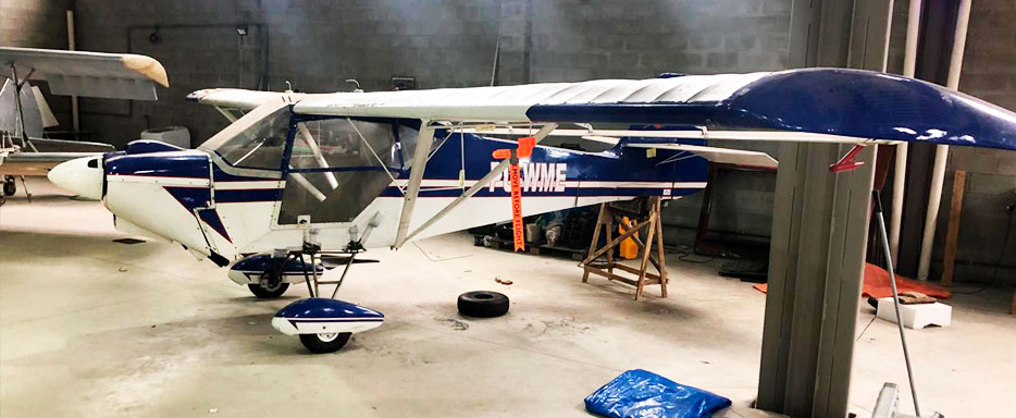 Estrutura de marketing desmontável para ativações de marca em shoppings e eventos indoor.